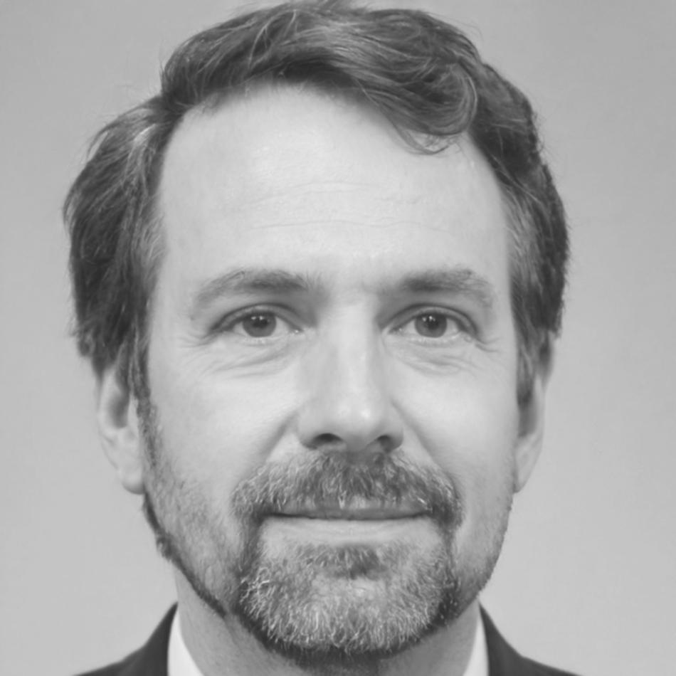 Portrait of Callum Thredgold, Senior Financial Analyst at quarilumex